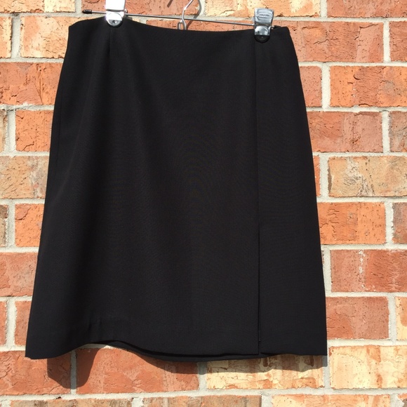 Black GAP size 10 skirt with front slit Career - Picture 3 of 6